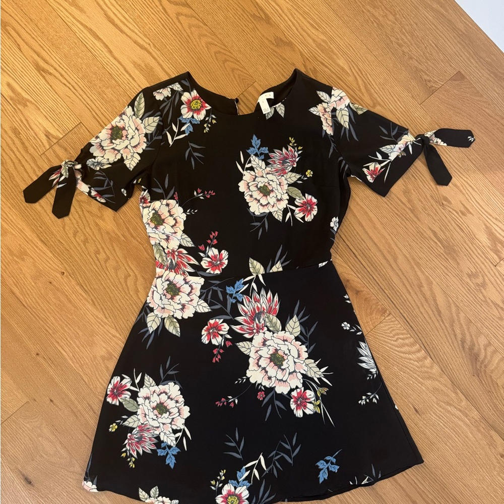 Floral Black Dress with Tie Sleeves LEITH SIZE S